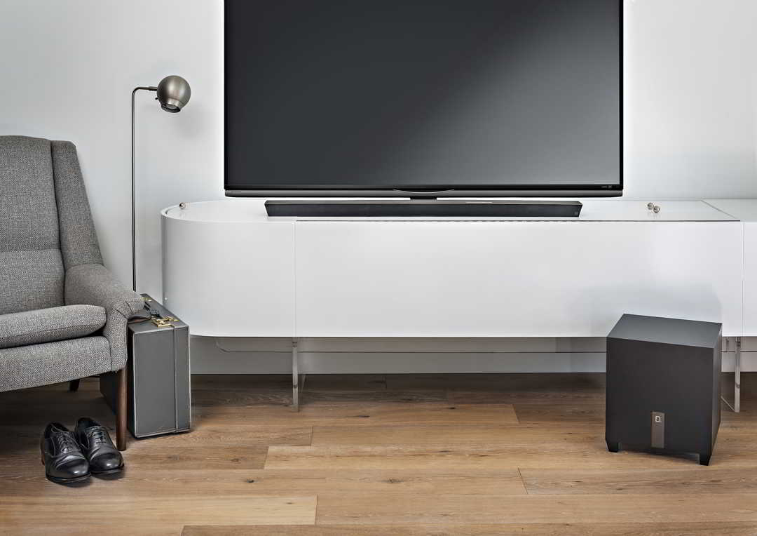 definite technology soundbar w studio micro wifi wireless speaker lifestyle 010 - Definitive Technology W Studio Micro - w studio micro - AudioCenteret AS