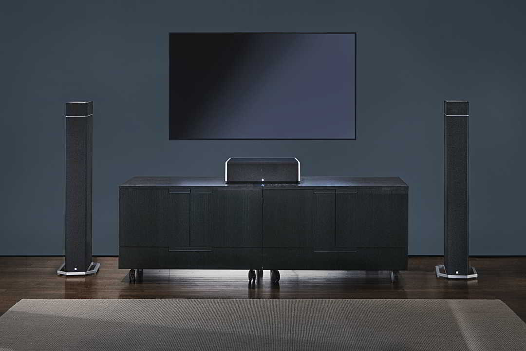 definitive technology cs 9080 centerchannel bp 9060 home theater 3 channel setup lifestyle 001 - Definitive Technology CS9080 - CS9080 - AudioCenteret AS