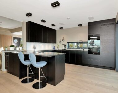 Kjøkkeninnredning med integrert lyd