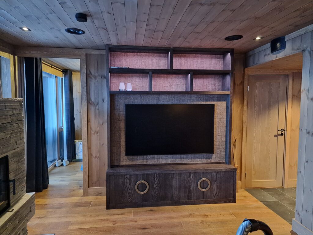 20241213 144646 - Gaustablikk skjult lydanlegg i leilighet - Gaustablikk skjult lydanlegg i leilighet - AudioCenteret AS